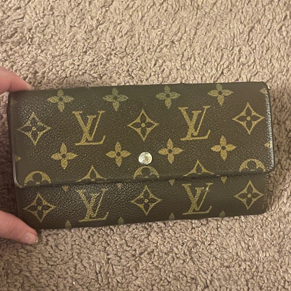 Authentic Louis Vuitton Monogran LV Logo Sarah Long Zip Brown Wallet - Picture 7 of 13